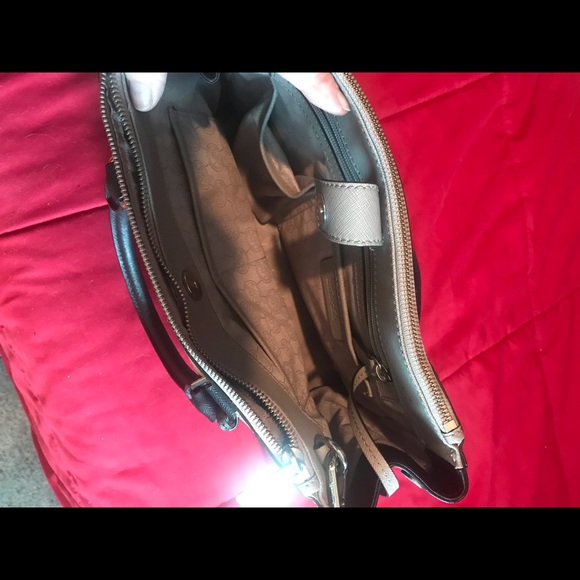 🖤EGUC🖤MK BLK, GRY, WHITE  MED TOTE - BAG W/STRAP - Picture 4 of 6